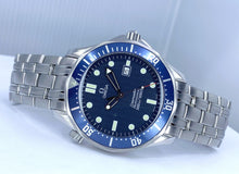 Load image into Gallery viewer, Omega Seamaster Diver Professional 300M &#39;&#39;James Bond&#39;&#39; Quartz