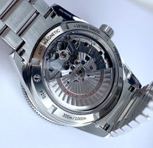 Load image into Gallery viewer, Omega Seamaster 300 Master Co-Axial Chronometer