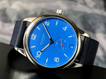 Load image into Gallery viewer, NOMOS Glashütte Club Automatic Date Siren Blue
