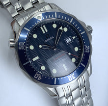 Load image into Gallery viewer, Omega Seamaster Diver 300M Quartz